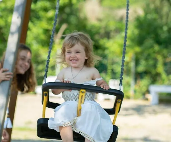 Lido Verbano Village אתר קמפינג קסטלטו סופרה טיצ'ינו