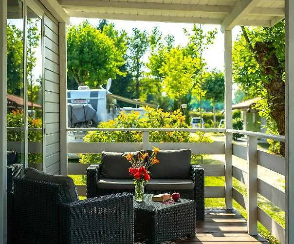 Lido Verbano Village