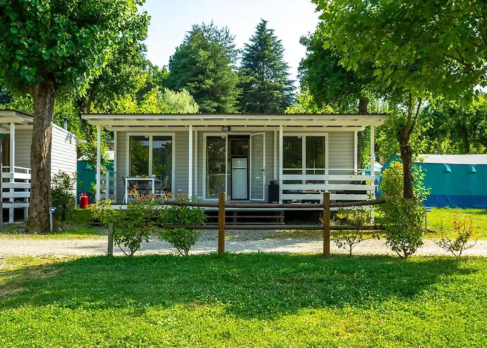 Lido Verbano Village 3* קסטלטו סופרה טיצ'ינו