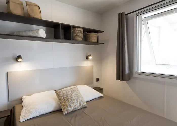 אתר קמפינג Lido Verbano Village קסטלטו סופרה טיצ'ינו