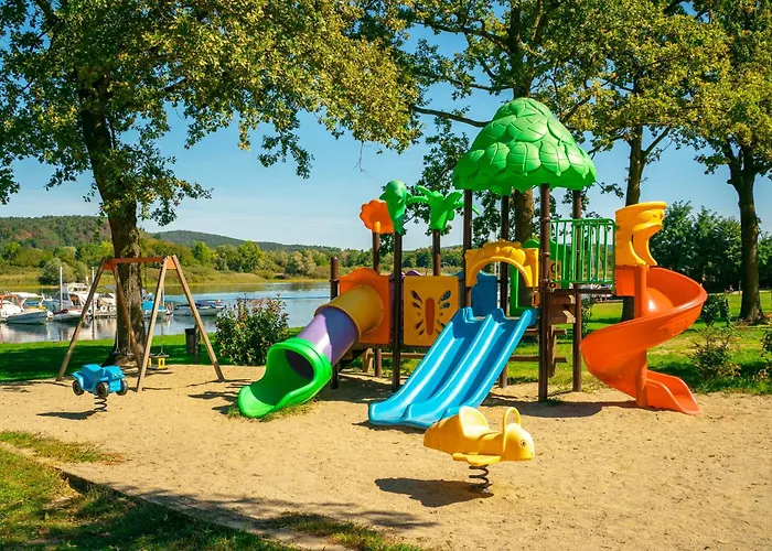 אתר קמפינג Lido Verbano Village