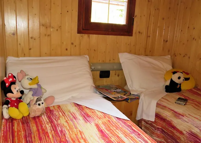 אתר קמפינג Lido Verbano Village